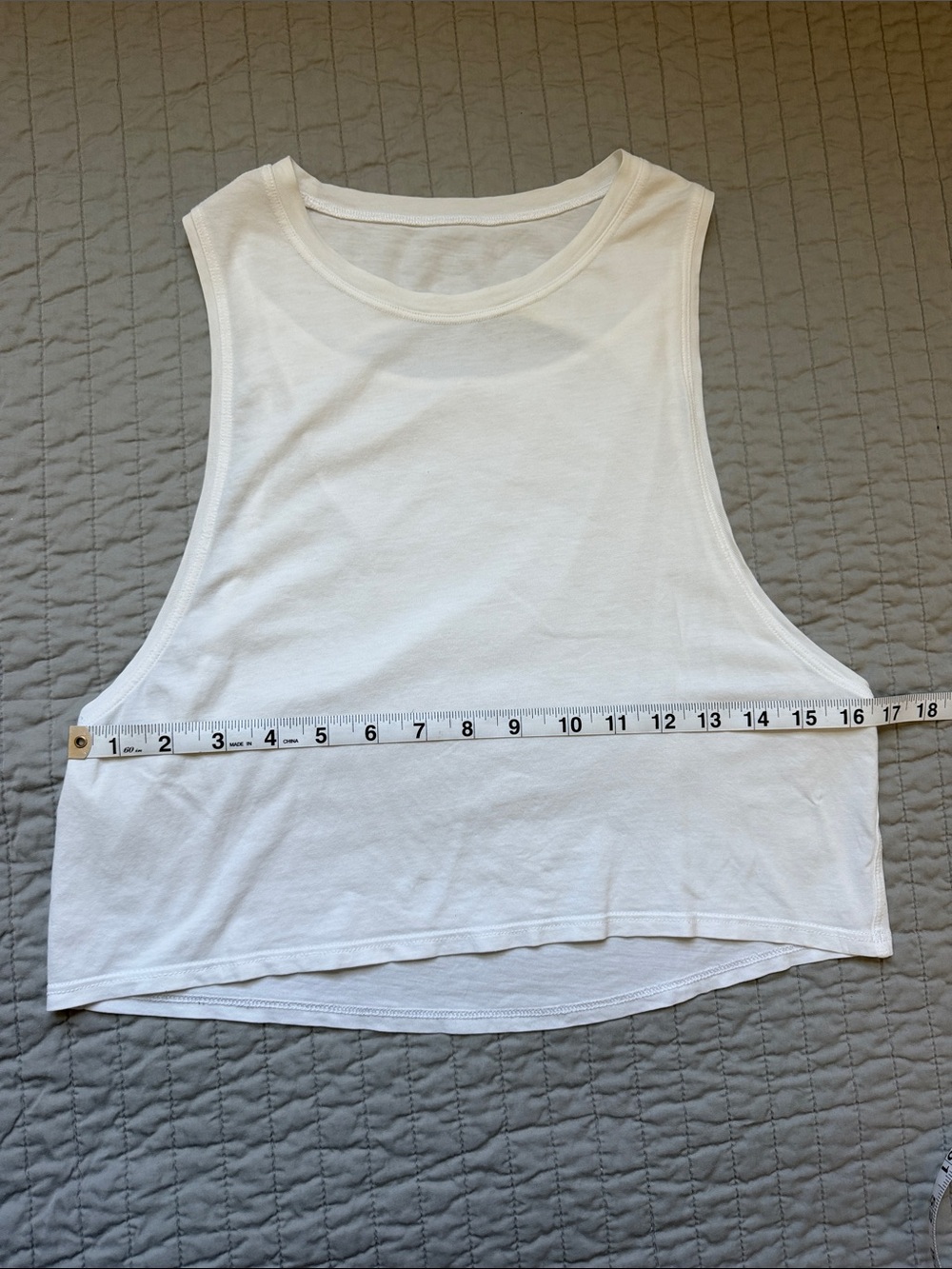 Lululemon Cut Back Crop Tank - White Size 4 - Picture 7 of 7